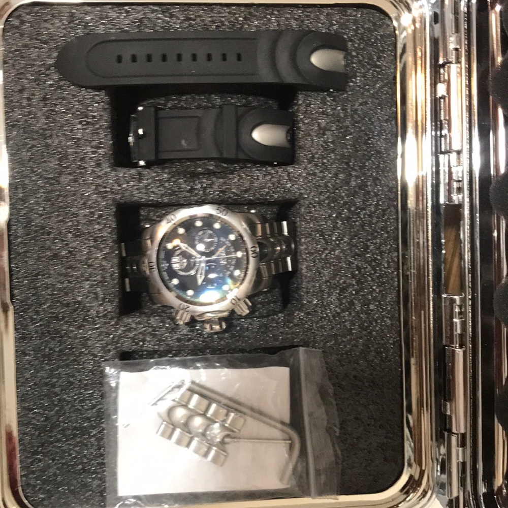Invicta Reserve Venom Watch & Dive Box
